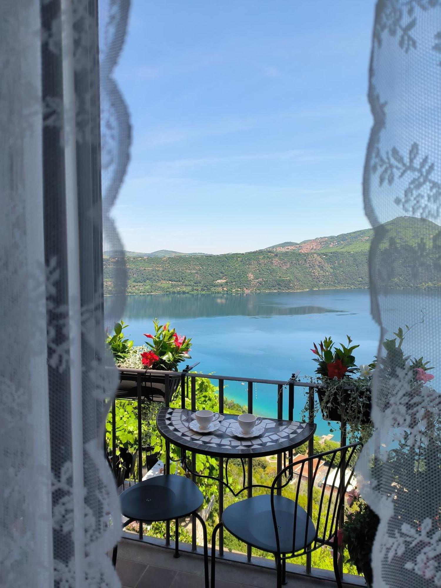 B&B Carpe Diem Vista Lago Castel Gandolfo Eksteriør bilde