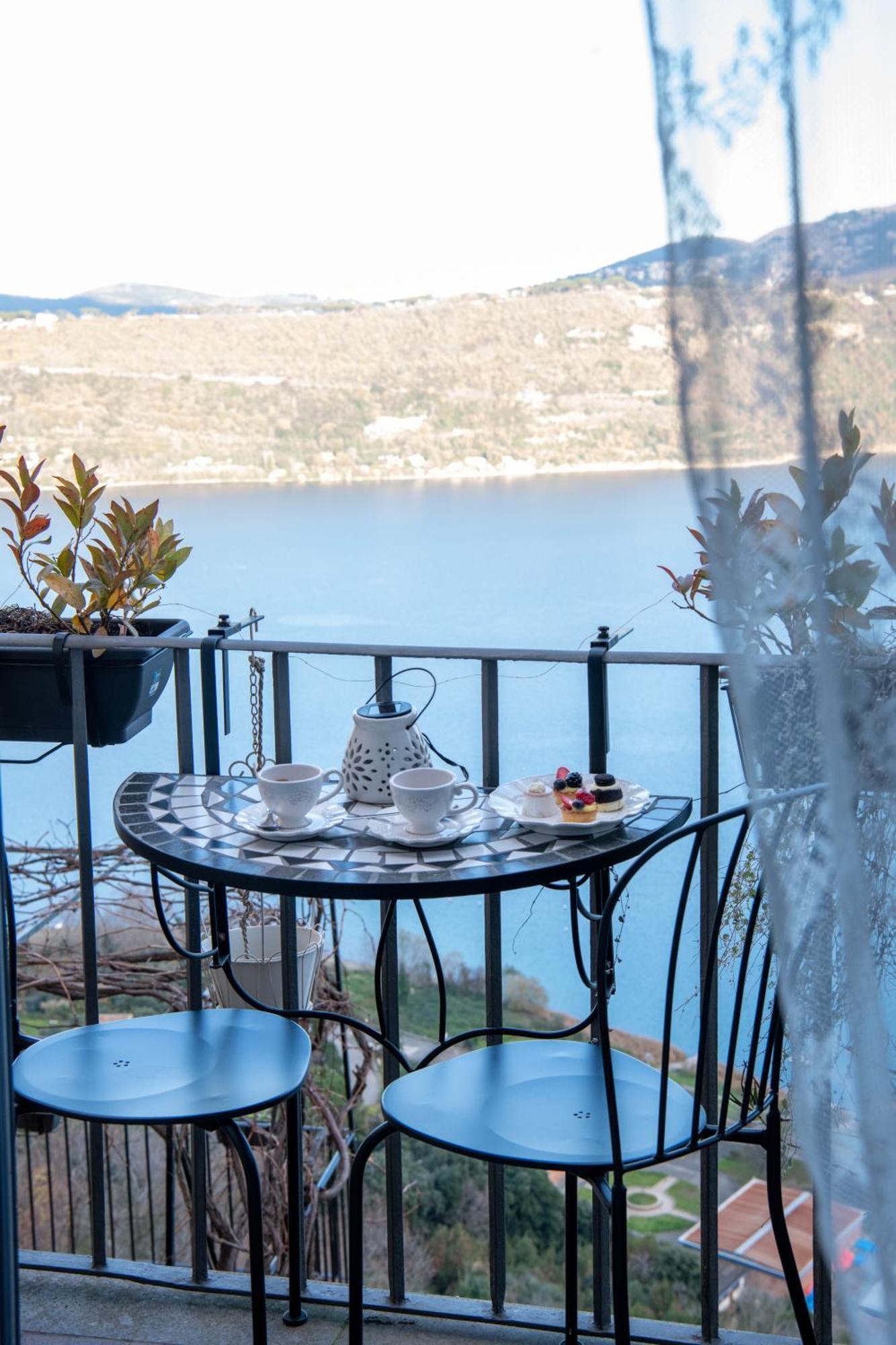 B&B Carpe Diem Vista Lago Castel Gandolfo Eksteriør bilde