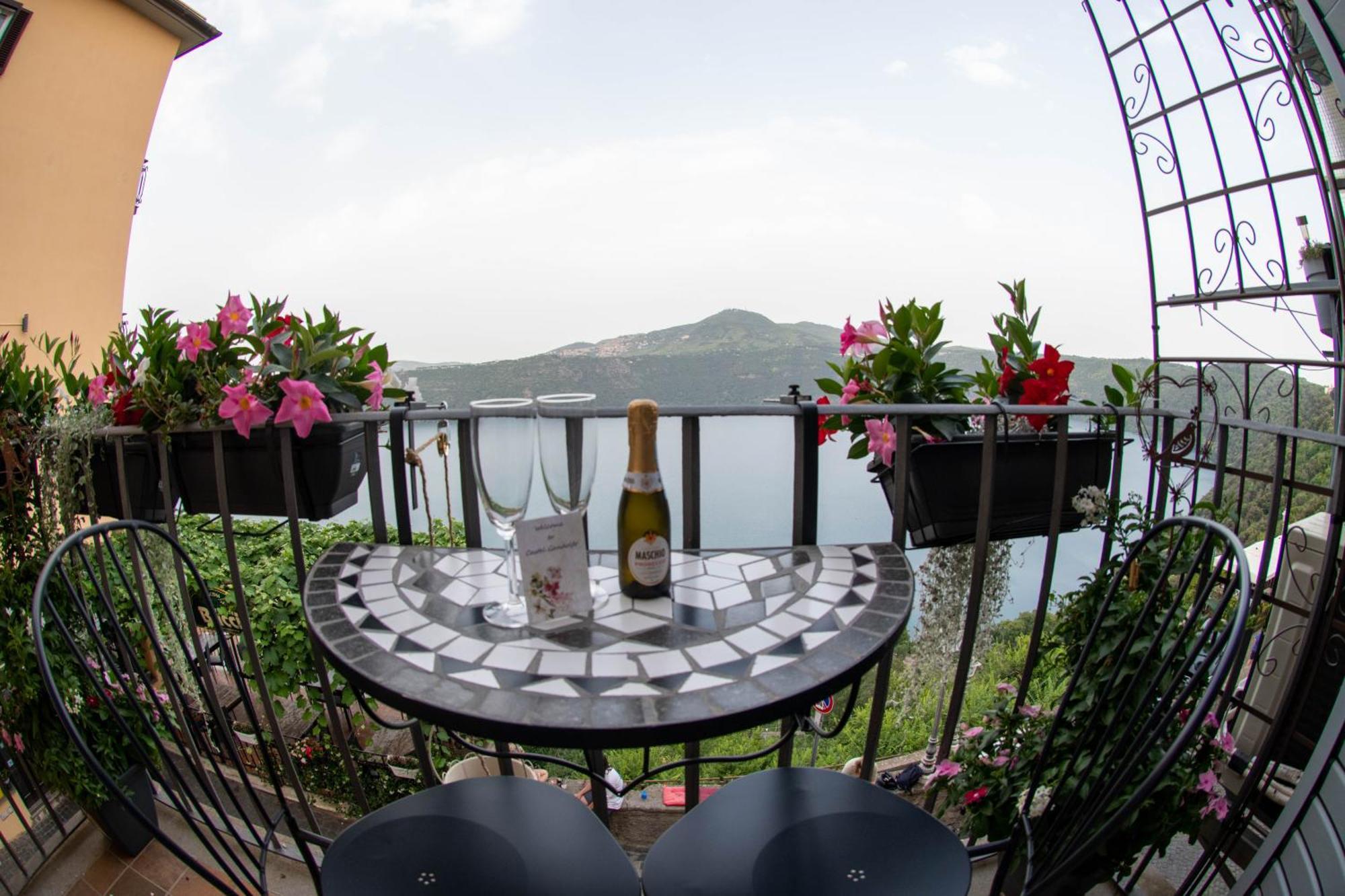 B&B Carpe Diem Vista Lago Castel Gandolfo Eksteriør bilde